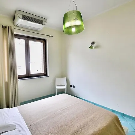 Sleeps 4 Air Con アパート